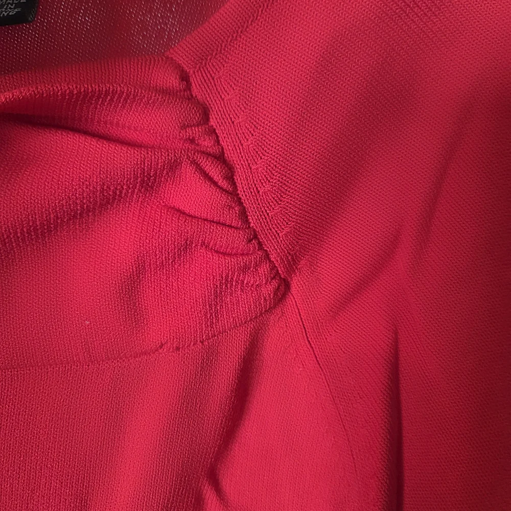 Women's Red Long Sleeve Top - Picture 4 of 6